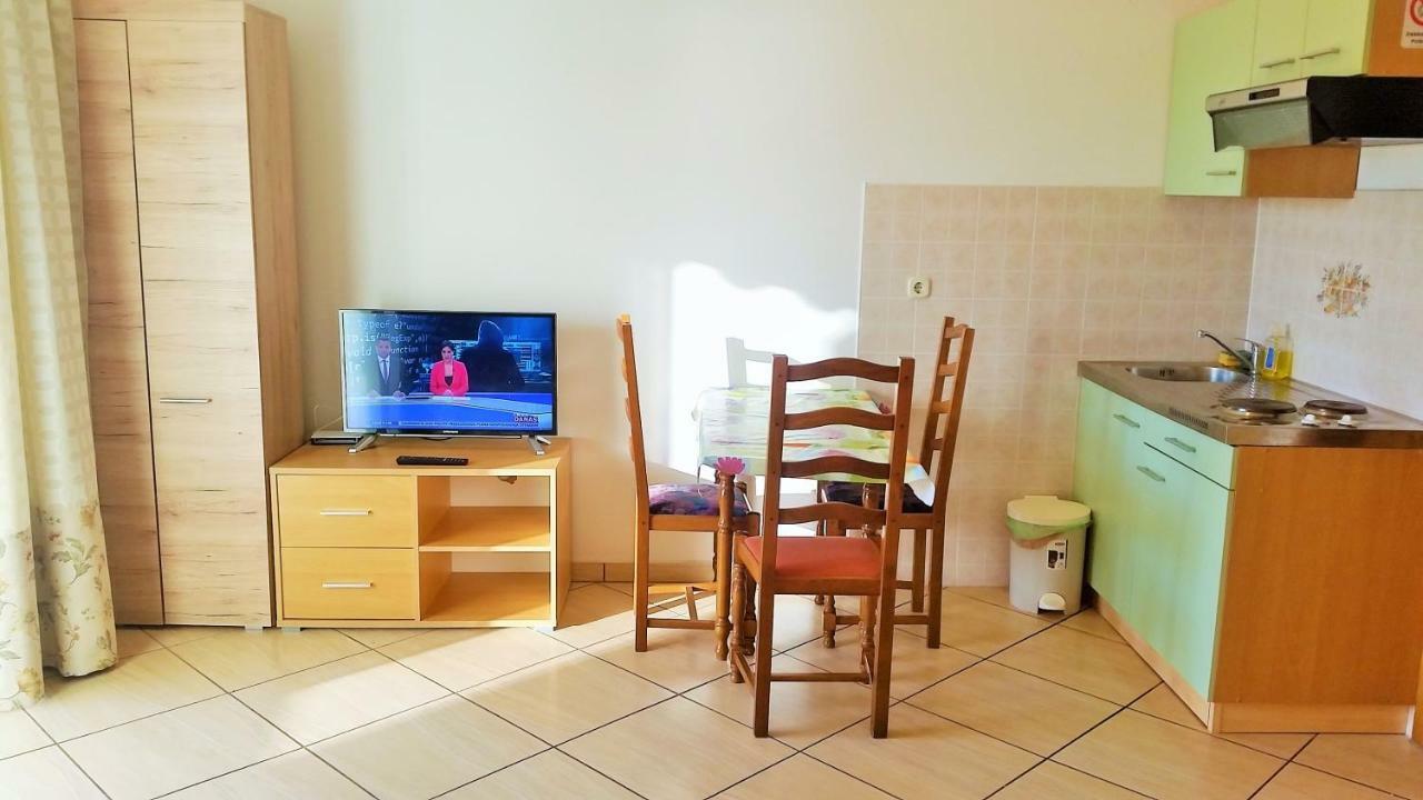 Obala Apartment & Studios 马林斯卡 外观 照片