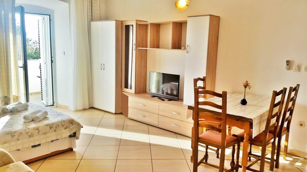 Obala Apartment & Studios 马林斯卡 外观 照片