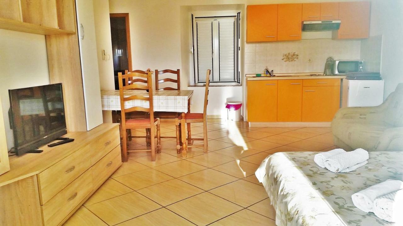 Obala Apartment & Studios 马林斯卡 外观 照片
