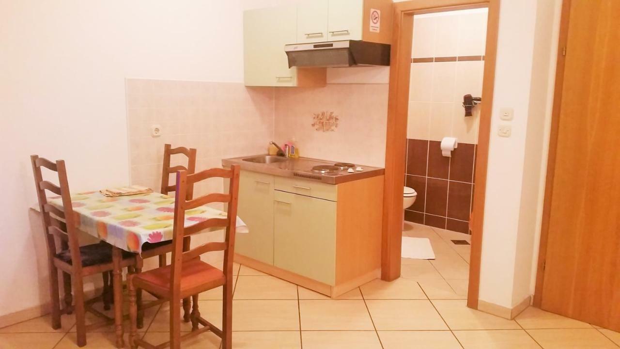 Obala Apartment & Studios 马林斯卡 外观 照片